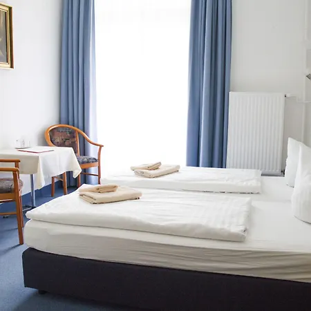 فندق Waldschloss Parow 3*