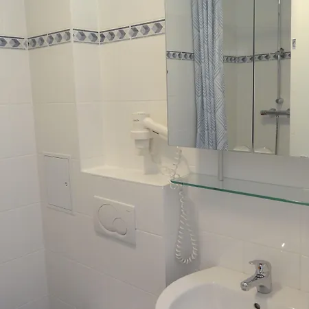 Waldschloss Parow 3*