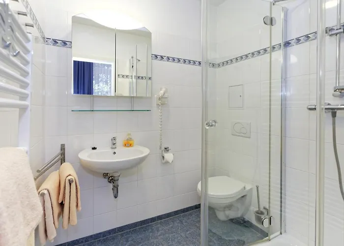 Отель Waldschloss Parow 3*