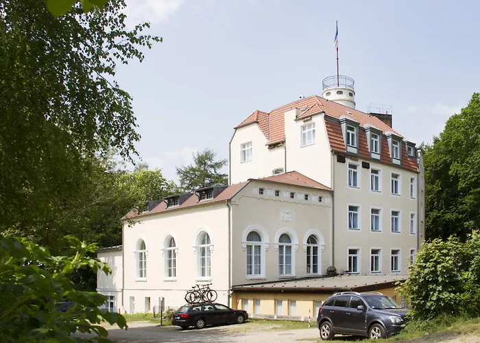 Waldschloss Parow Козеров